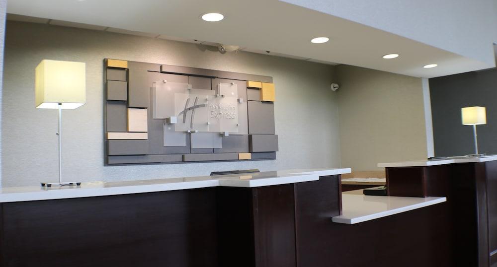 Holiday Inn Express Woodstock-Shenandoah Valley By Ihg Kültér fotó