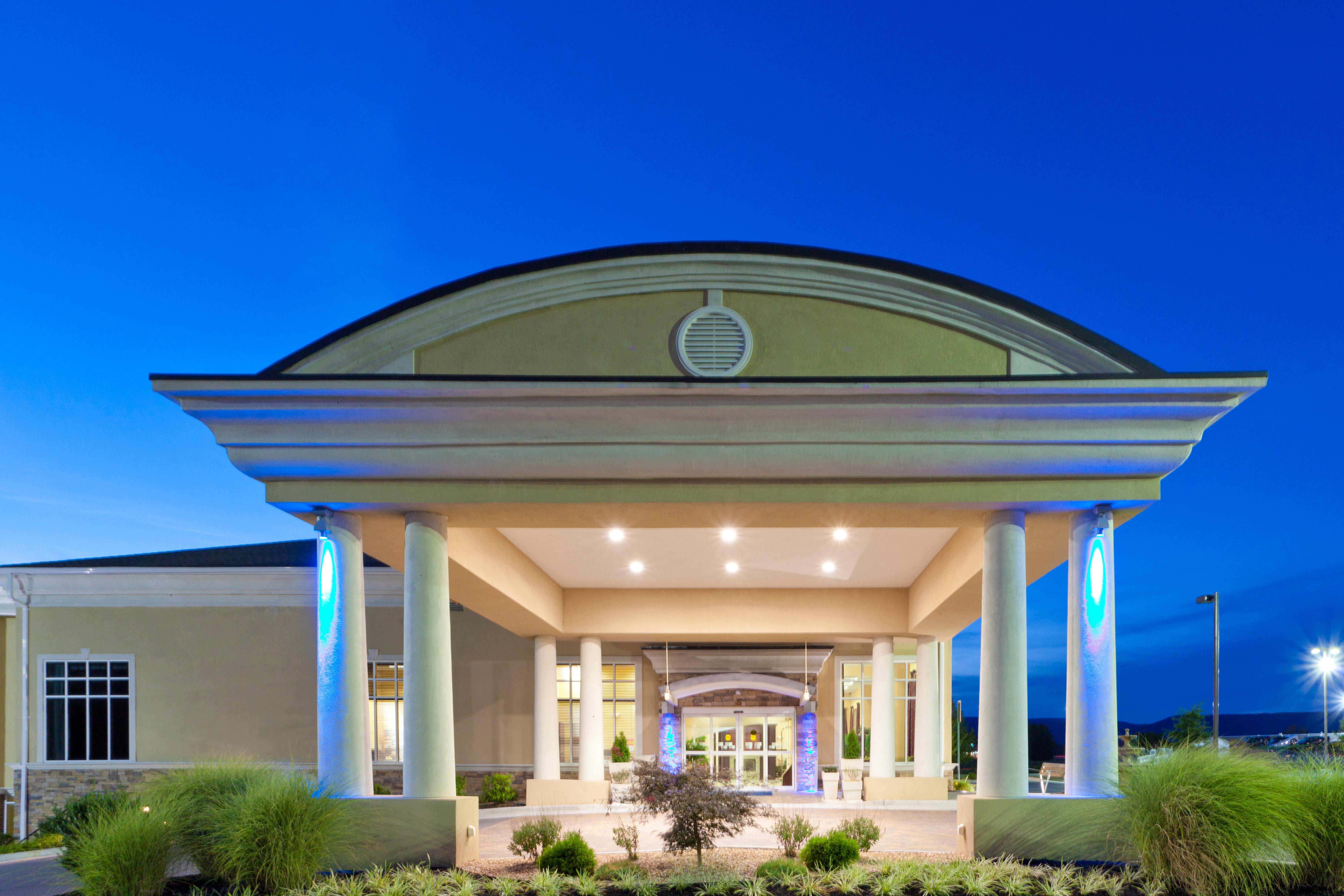 Holiday Inn Express Woodstock-Shenandoah Valley By Ihg Kültér fotó