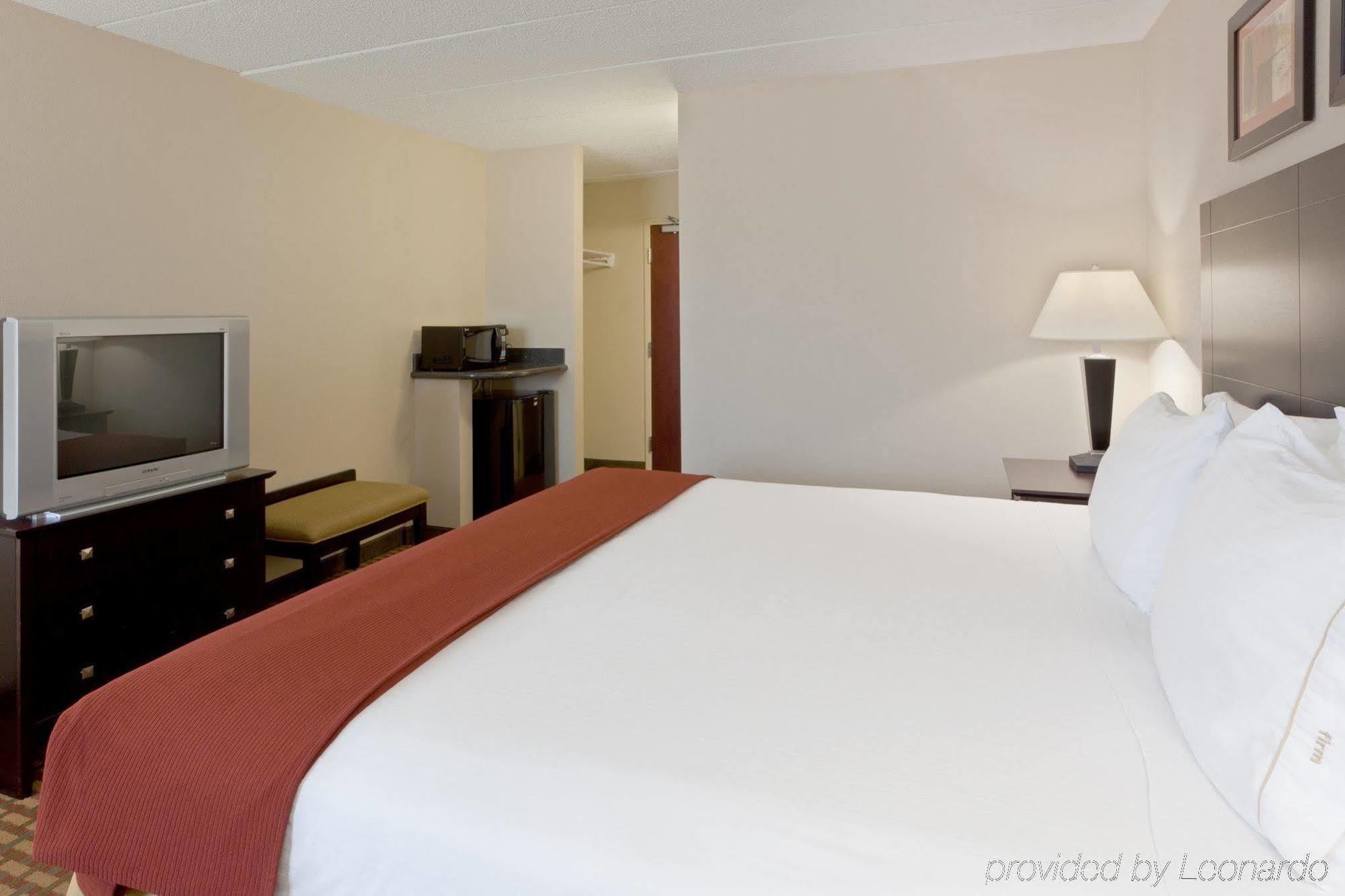 Holiday Inn Express Woodstock-Shenandoah Valley By Ihg Kültér fotó