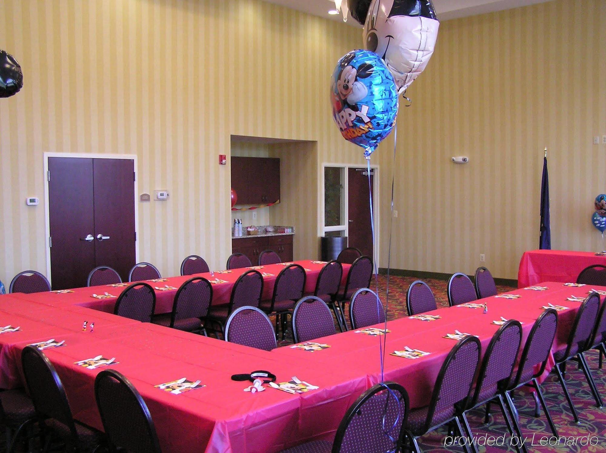 Holiday Inn Express Woodstock-Shenandoah Valley By Ihg Kültér fotó