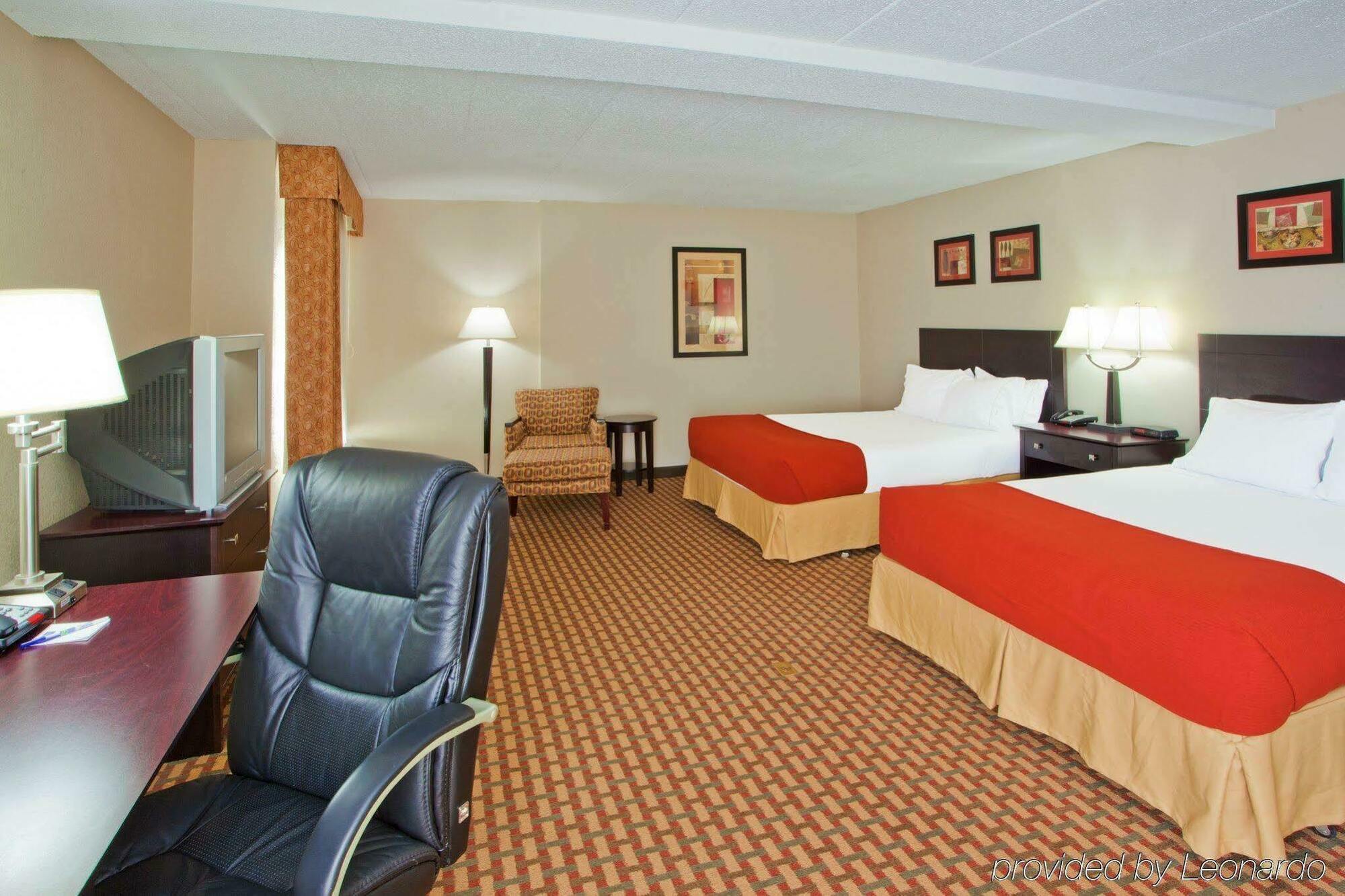 Holiday Inn Express Woodstock-Shenandoah Valley By Ihg Kültér fotó
